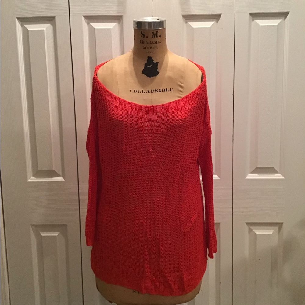 Scoop neck light knit Zara sweater